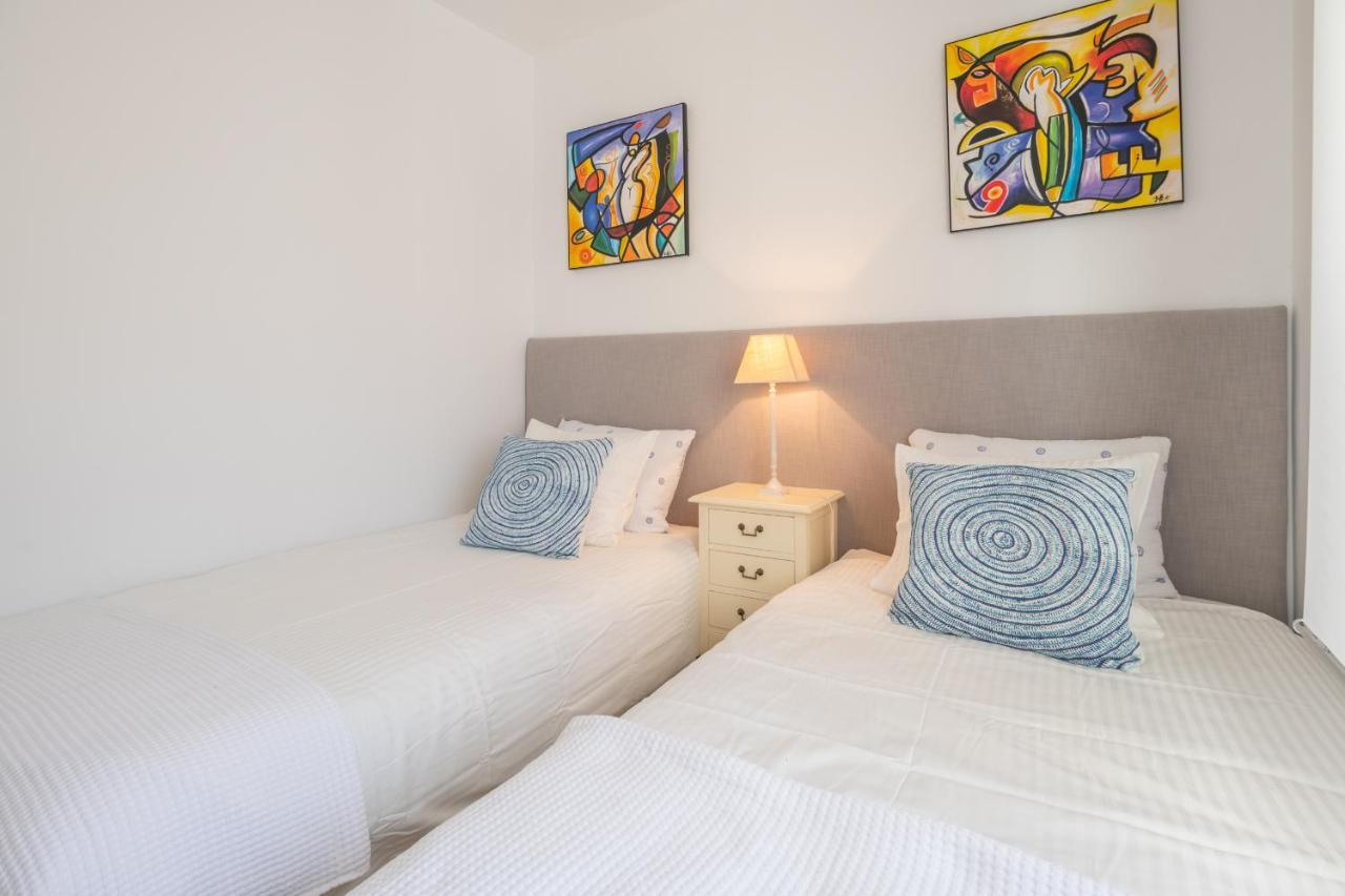 Atico 2 Terrazas Junto Al Mar By Rent Me Leilighet Estepona Eksteriør bilde