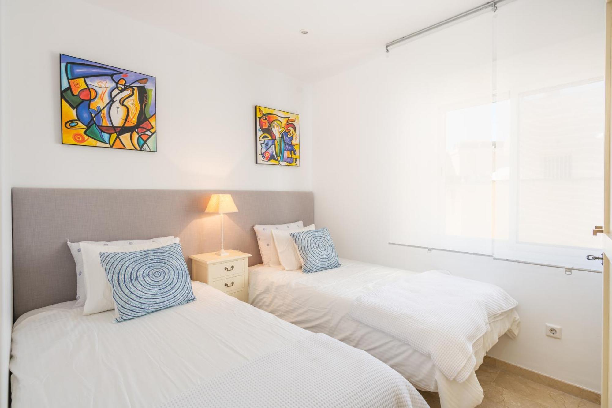 Atico 2 Terrazas Junto Al Mar By Rent Me Leilighet Estepona Eksteriør bilde